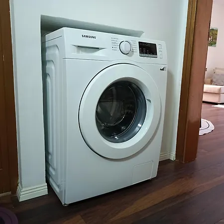 Tranquility Base Apartman